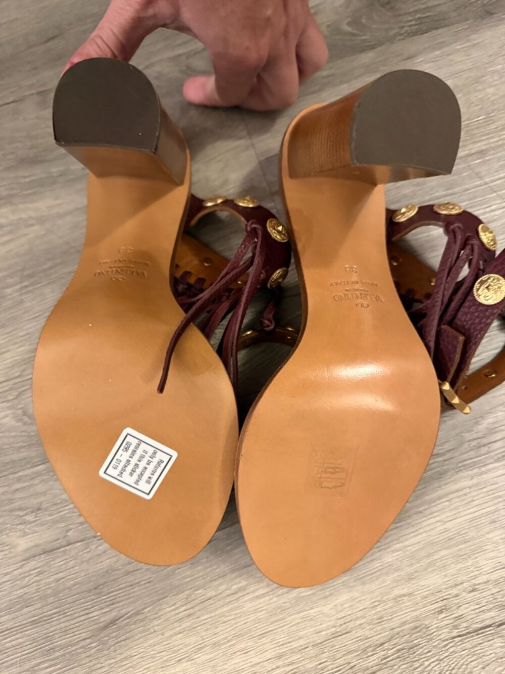NEW Valentino Brown Chunky Sandals with Gold Coins and Fringe - Size 38 - Picture 4 of 7